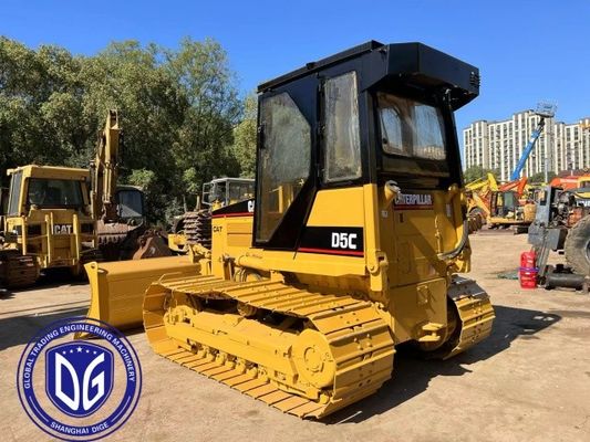 CAT D5C الجرافة العشبية المستخدمة اليابان