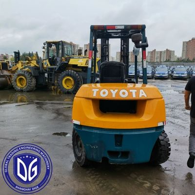 المصدر اليابان 5 طن تويوتا المستخدمة شاحنة فورك تويوتا 5 طن مستعمل تويوتا شاحنة فورك 5 طن