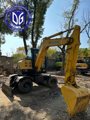 R60w-7 6 طن الحفرة هيونداي مستعملة والتحكم بسيط وبديهي