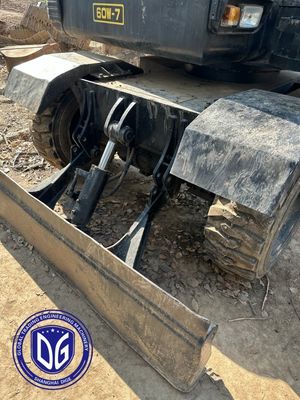 R60w-7 6 طن الحفرة هيونداي مستعملة والتحكم بسيط وبديهي