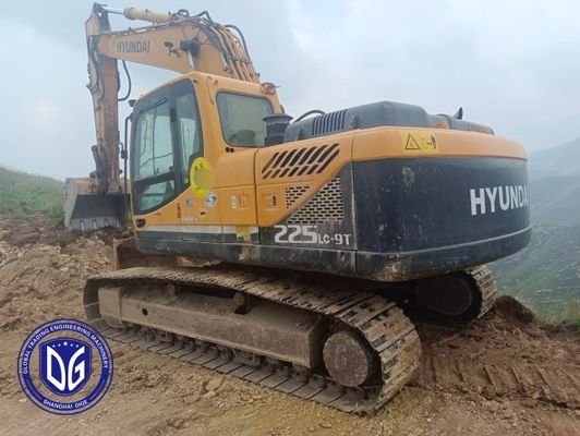 حفرة 20 طن هيونداي مستعملة طراز 225LC-9T حفرة عجلات في حالة جيدة