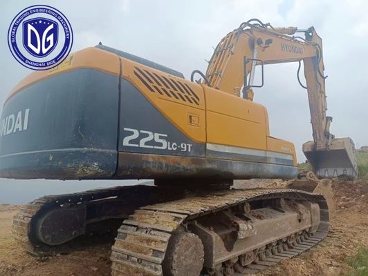 حفرة 20 طن هيونداي مستعملة طراز 225LC-9T حفرة عجلات في حالة جيدة