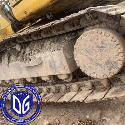 أداء موثوق به حفرة USED PC220-8 مع تعزيز القبض والجذب