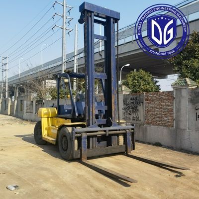 10 طن FD100 كوماتسو المستخدمة الشوكة مع آلة هيدروليكية قوية