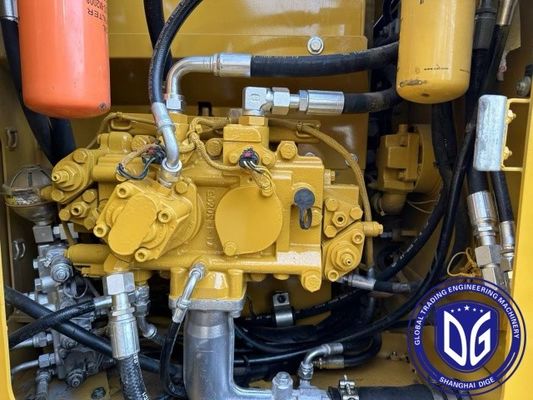 313D2GC حفرة عثة مستعملة 13 طن مع تصميم مضغوط للمساحات الضيقة