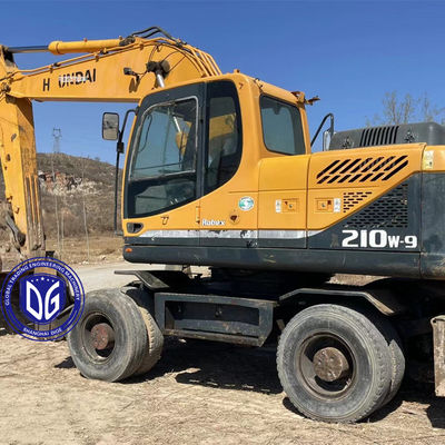 حفرة عجلات هيونداي مستعملة طراز 210W-9 أصلية وفي حالة جيدة للبيع