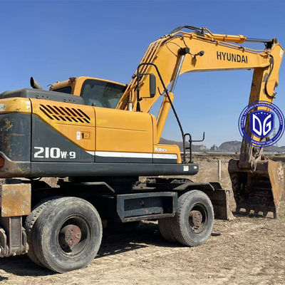 حفرة عجلات هيونداي مستعملة طراز 210W-9 أصلية وفي حالة جيدة للبيع