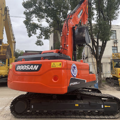 نوع الحفر المتحرك Doosan DX225 أداء ممتاز وموثوقية لمشاريع البناء الخاصة بك