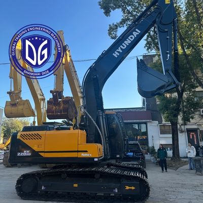 حفارة هيونداي HX220HD مستعملة | محرك قوي، هيدروليكيات جيدة، جاهزة للعمل