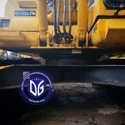 اليابان الحفرة الكوماتسو المستخدمة PC130 الحفرة الهيدروليكية 13 طن الحفرة المستخدمة مع 0.5m3 دلو