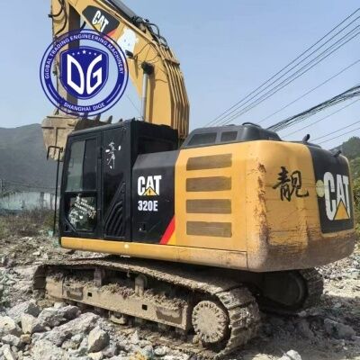 حفار كاتربيلر الياباني CAT320E حفار هيدروليكي عالي الطاقة بوزن 20 طن حفار مستعمل موفر للوقود شديد التحمل للبيع الساخن